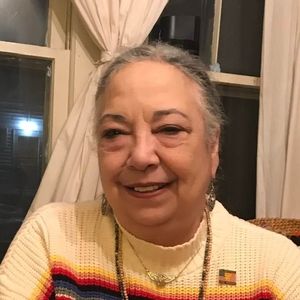 Meet your Posher, Cynthia